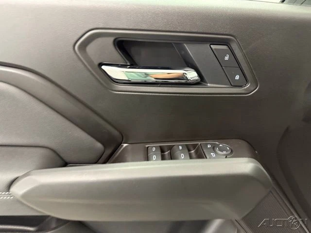 2026 GMC Canyon 2nd Gen - Image 14 of 21