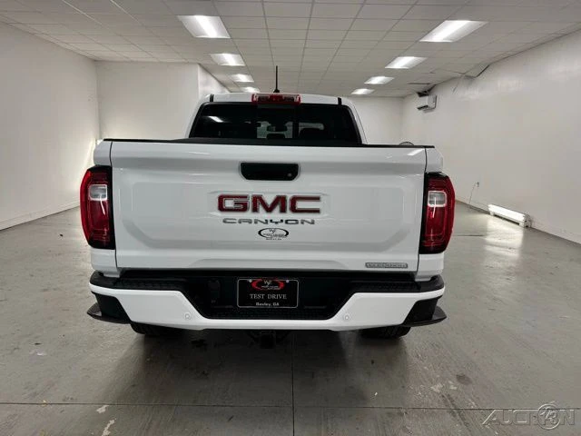 2026 GMC Canyon 2nd Gen - Image 6 of 19