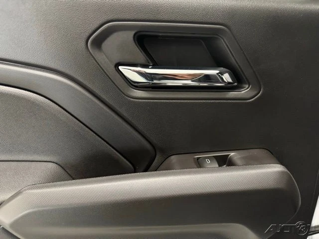 2026 GMC Canyon 2nd Gen - Image 9 of 19