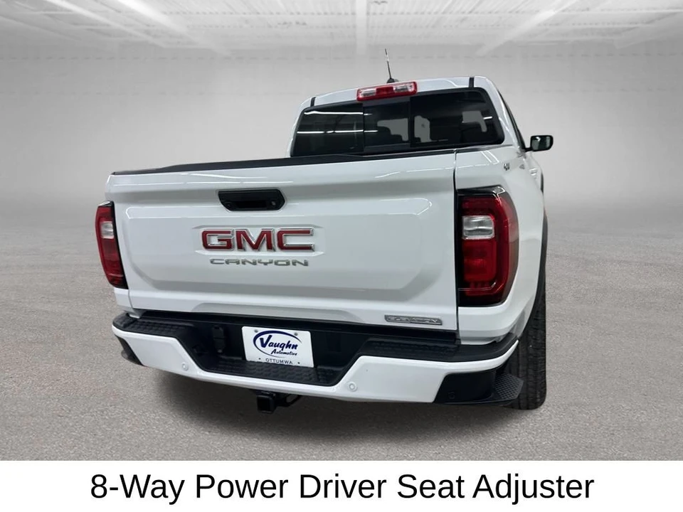 2026 GMC Canyon 2nd Gen - Image 10 of 12