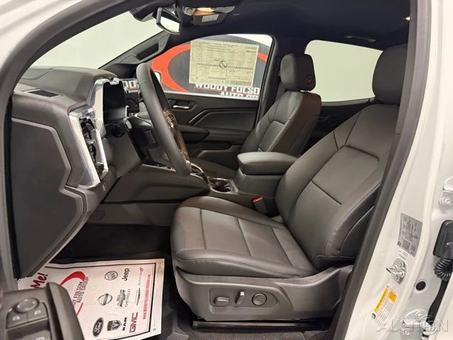 2026 GMC Canyon 2nd Gen - Image 11 of 21
