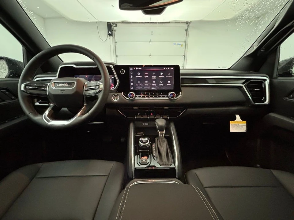 2026 GMC Canyon 2nd Gen - Image 2 of 12
