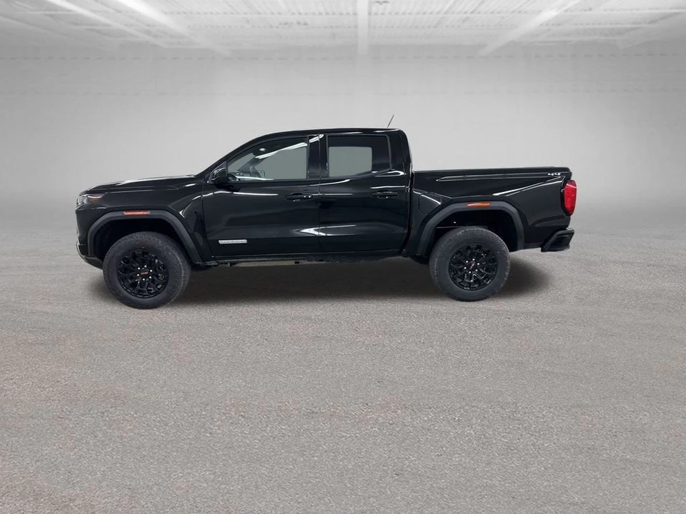 2026 GMC Canyon 2nd Gen - Image 6 of 12