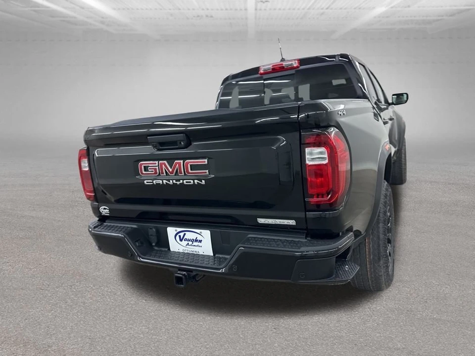 2026 GMC Canyon 2nd Gen - Image 10 of 12