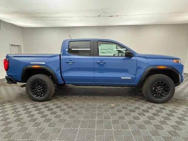 2026 GMC Canyon 2nd Gen - Image 5 of 12