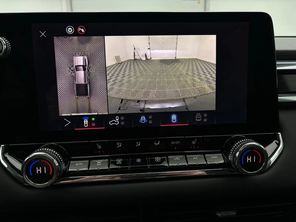 2026 GMC Canyon 2nd Gen - Image 3 of 12