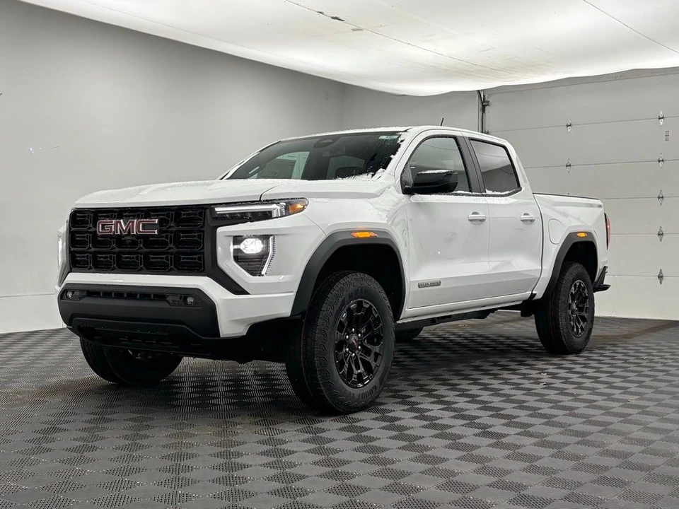2026 GMC Canyon 2nd Gen - Image 12 of 12