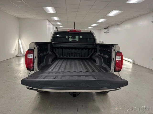 2026 GMC Canyon 2nd Gen - Image 7 of 18
