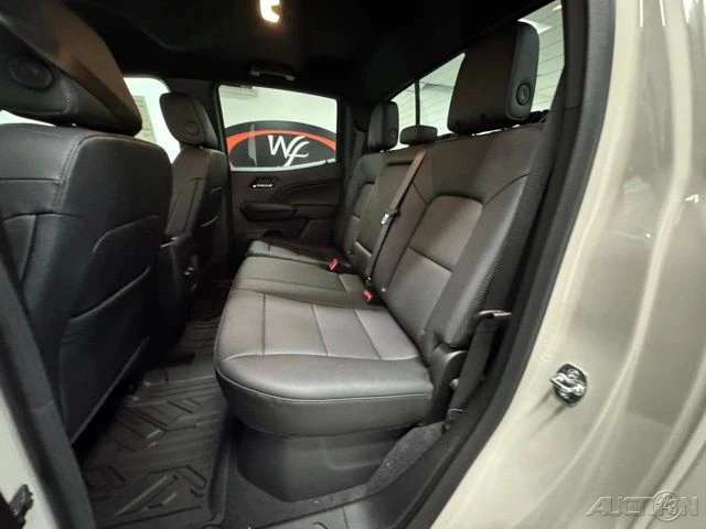 2026 GMC Canyon 2nd Gen - Image 9 of 18