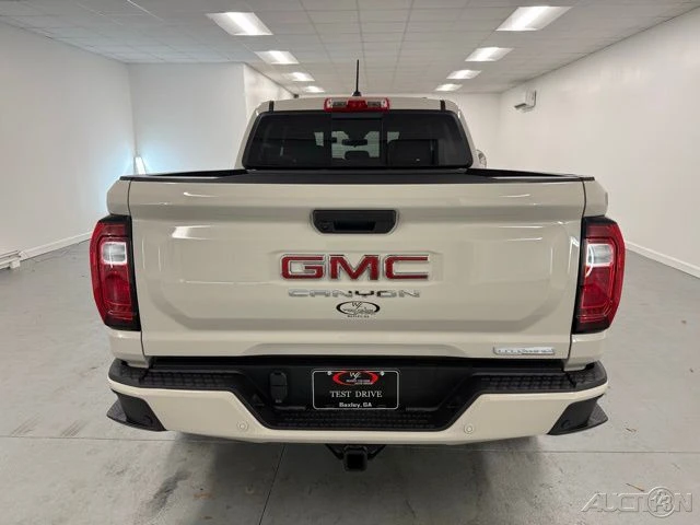 2026 GMC Canyon 2nd Gen - Image 7 of 12