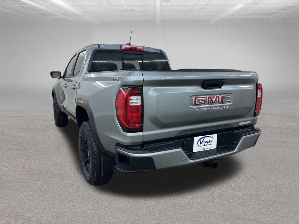 2026 GMC Canyon 2nd Gen - Image 7 of 12