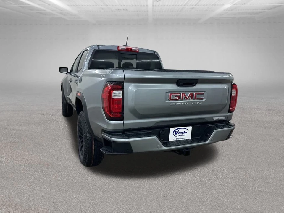 2026 GMC Canyon 2nd Gen - Image 8 of 12
