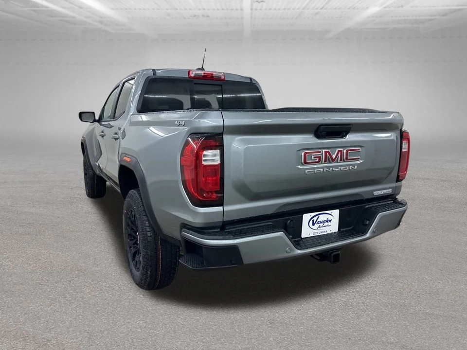 2026 GMC Canyon 2nd Gen - Image 7 of 12