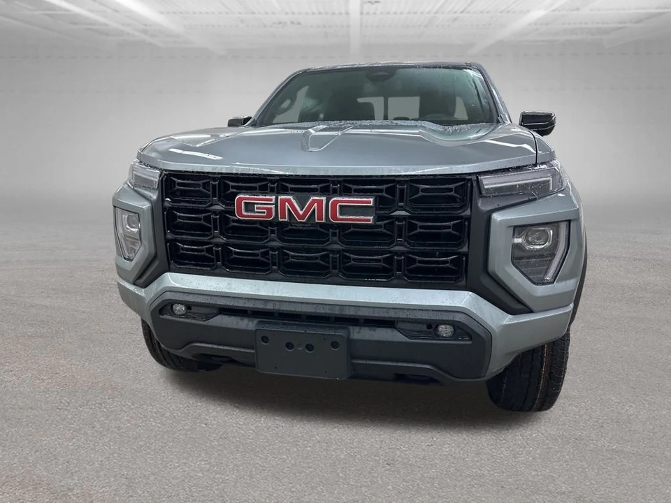 2026 GMC Canyon 2nd Gen - Image 3 of 12