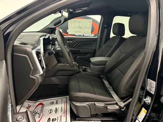 2026 GMC Canyon 2nd Gen - Image 11 of 21