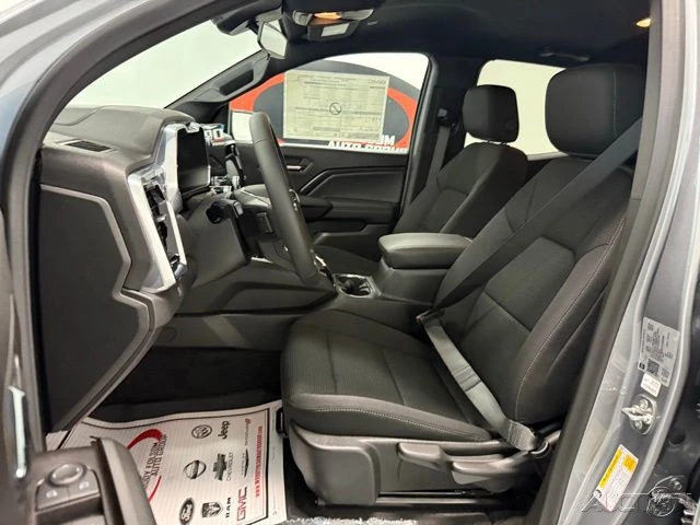 2026 GMC Canyon 2nd Gen - Image 11 of 21