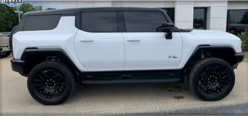 2026 GMC Hummer EV - Image 3 of 7