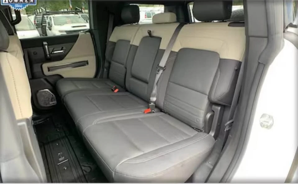 2026 GMC Hummer EV - Image 6 of 7