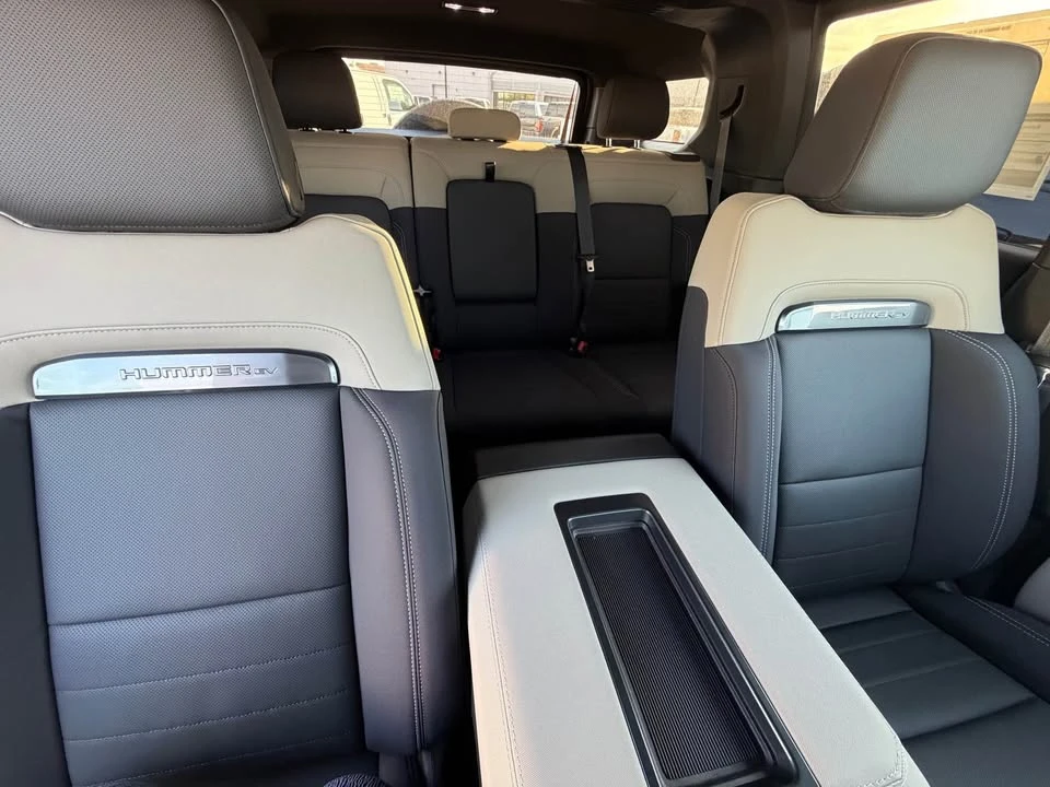 2026 GMC Hummer EV - Image 6 of 11