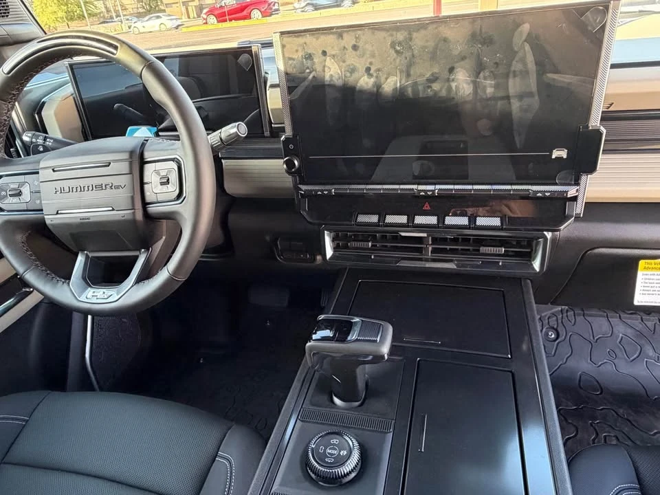 2026 GMC Hummer EV - Image 4 of 11