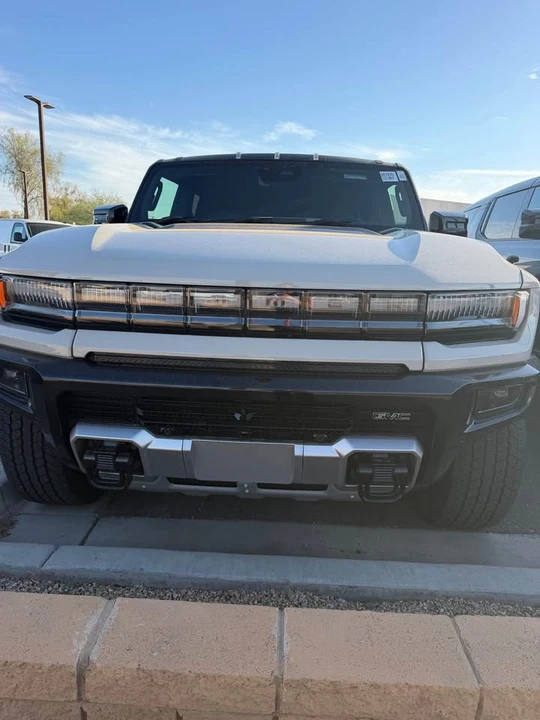 2026 GMC Hummer EV - Image 2 of 11