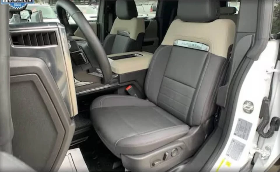 2026 GMC Hummer EV - Image 5 of 7