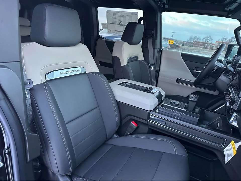 2026 GMC Hummer EV - Image 5 of 19