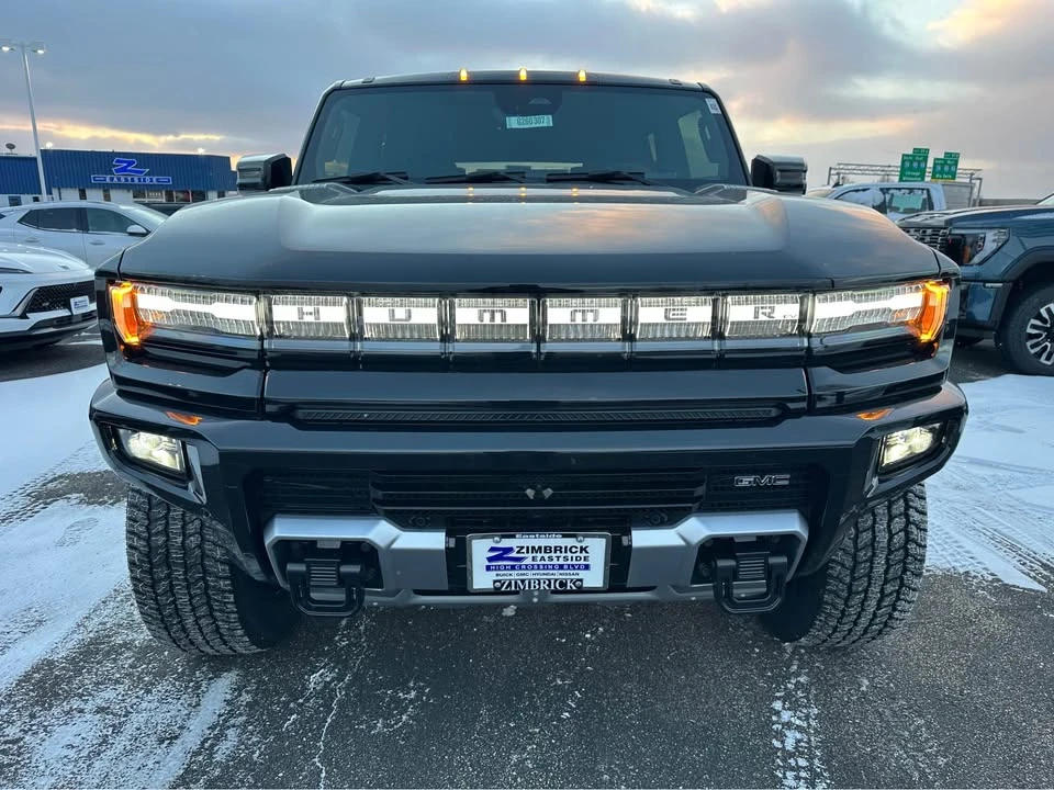 2026 GMC Hummer EV - Image 8 of 19