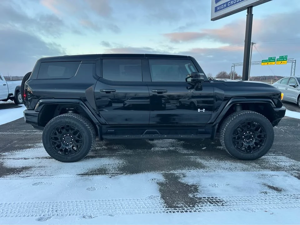 2026 GMC Hummer EV - Image 2 of 19