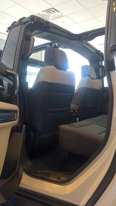 2026 GMC Hummer EV - Image 10 of 16