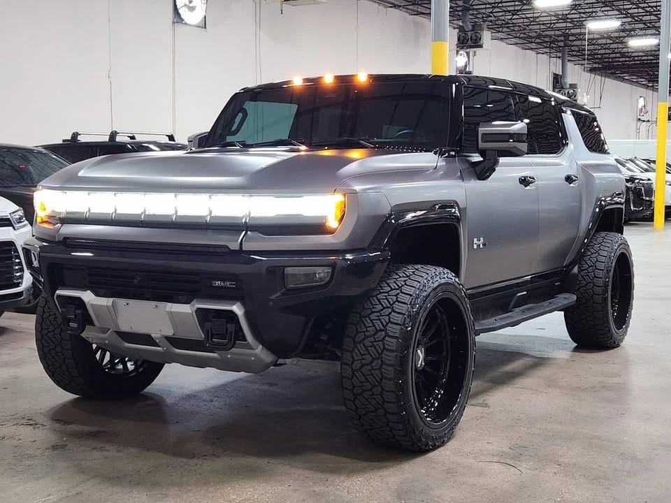 2026 GMC Hummer EV - Image 3 of 18