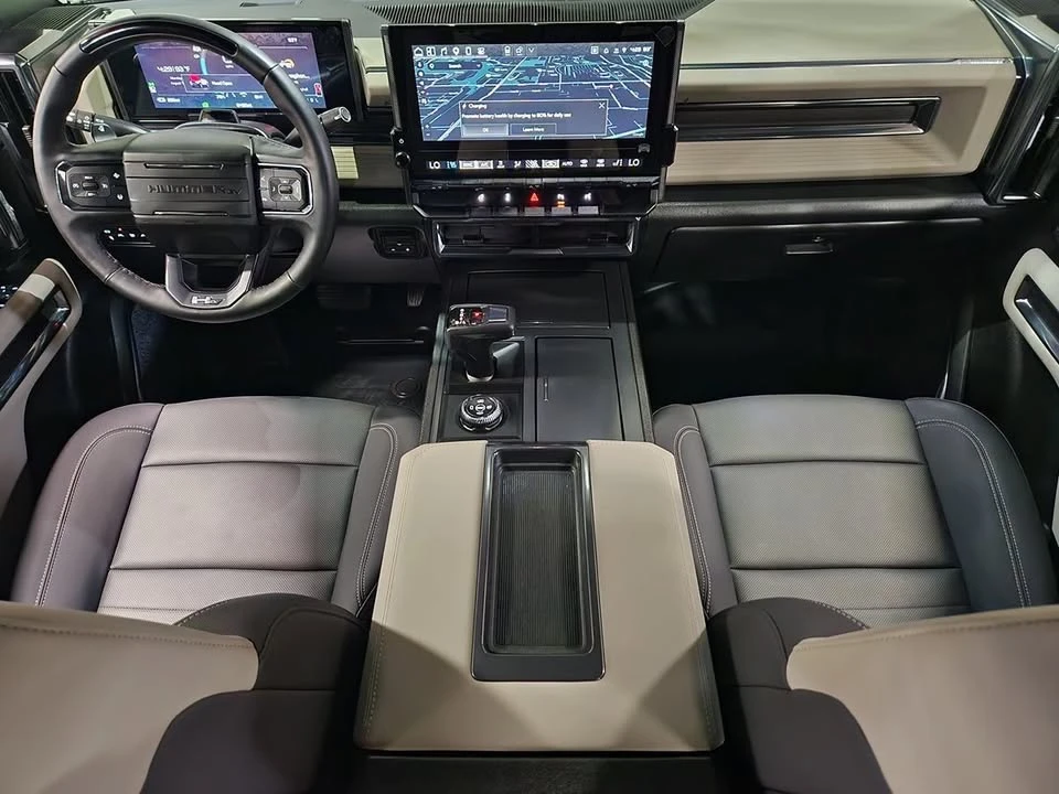 2026 GMC Hummer EV - Image 12 of 18