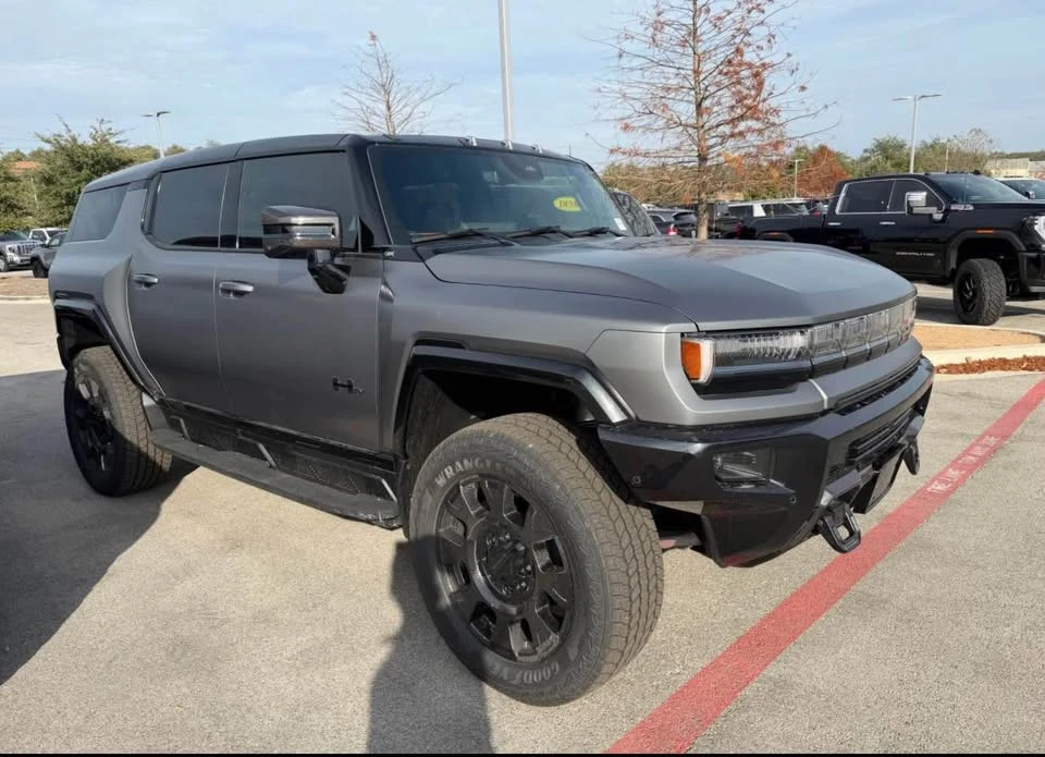 2026 GMC Hummer EV - Image 2 of 4