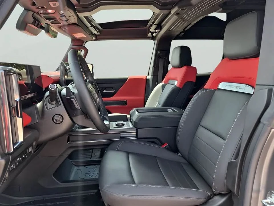 2026 GMC Hummer EV - Image 3 of 4