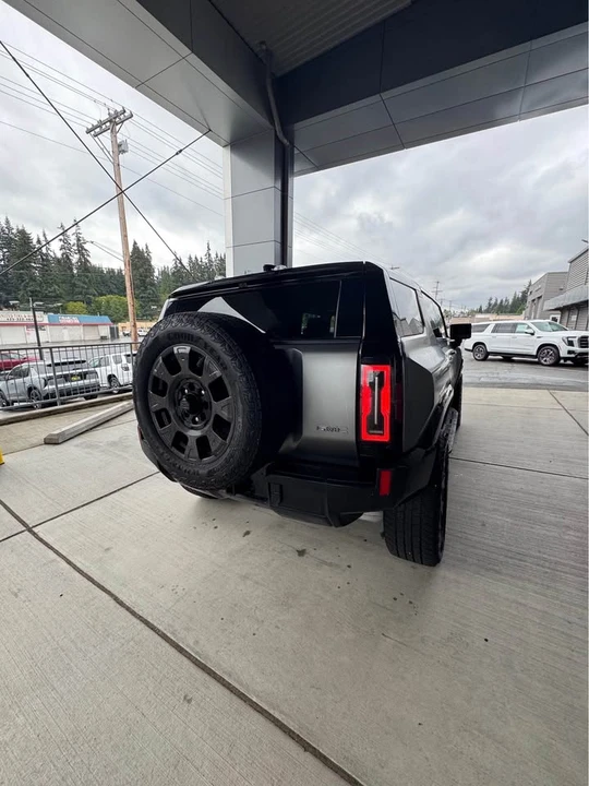 2026 GMC Hummer EV - Image 3 of 10