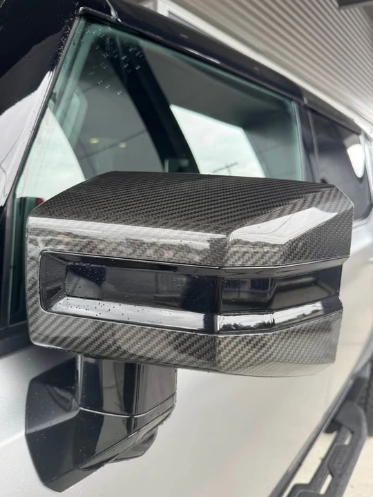 2026 GMC Hummer EV - Image 8 of 10