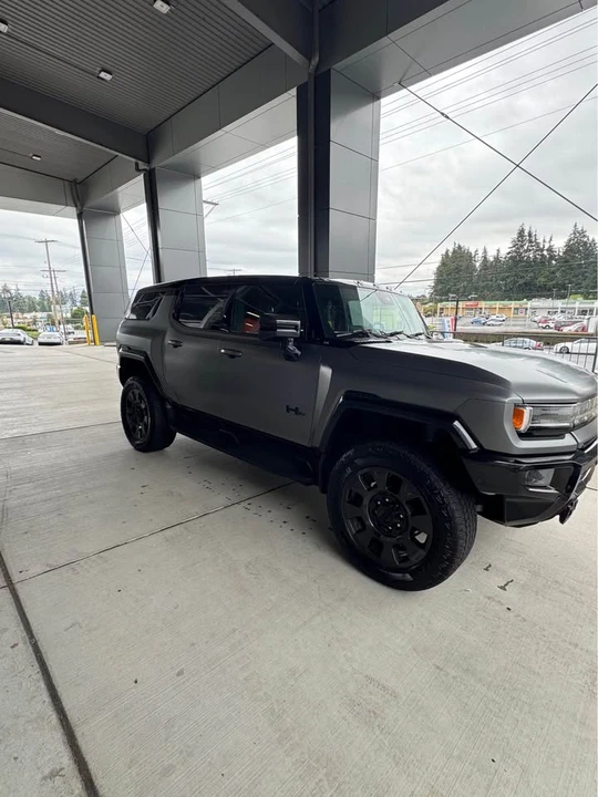 2026 GMC Hummer EV - Image 2 of 10