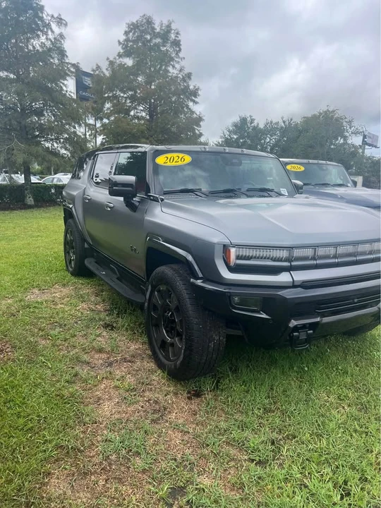 2026 GMC Hummer EV - Image 2 of 7