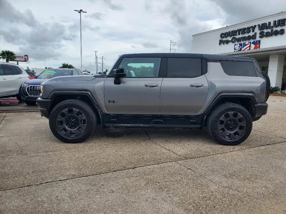 2026 GMC Hummer EV - Image 2 of 17