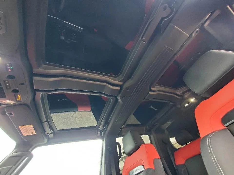 2026 GMC Hummer EV - Image 15 of 17