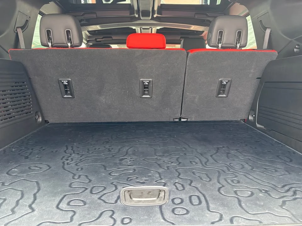 2026 GMC Hummer EV - Image 14 of 20