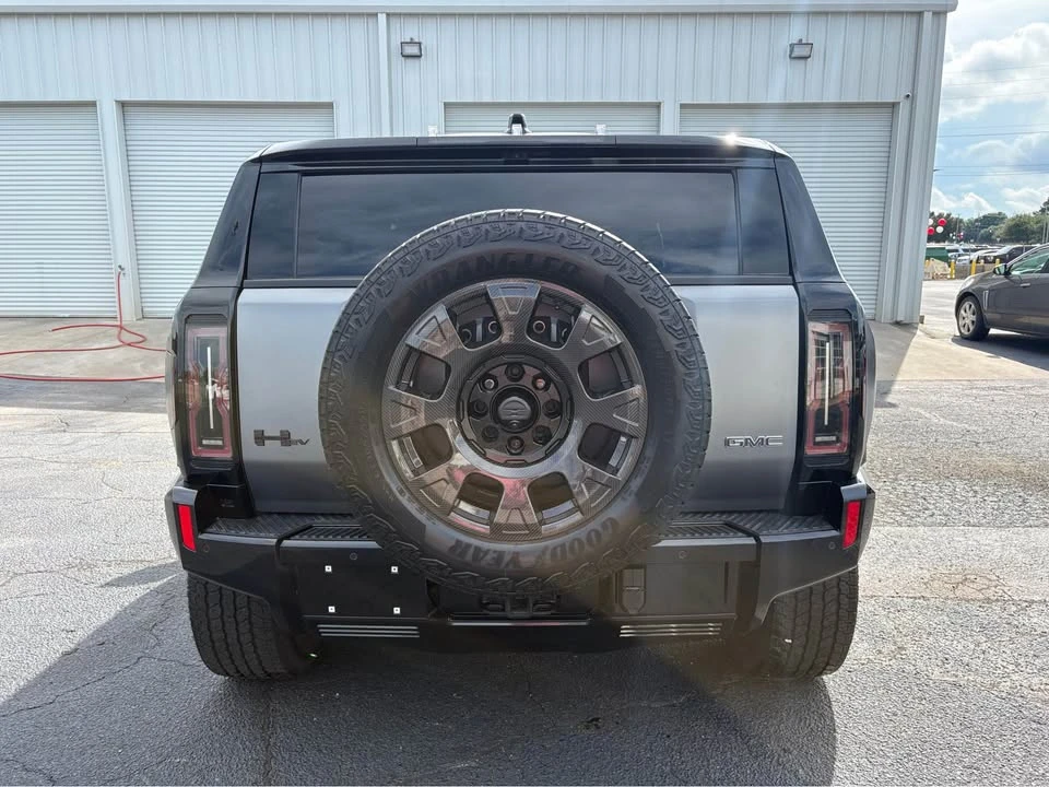 2026 GMC Hummer EV - Image 6 of 20