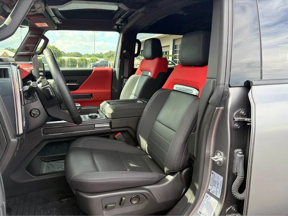 2026 GMC Hummer EV - Image 12 of 20