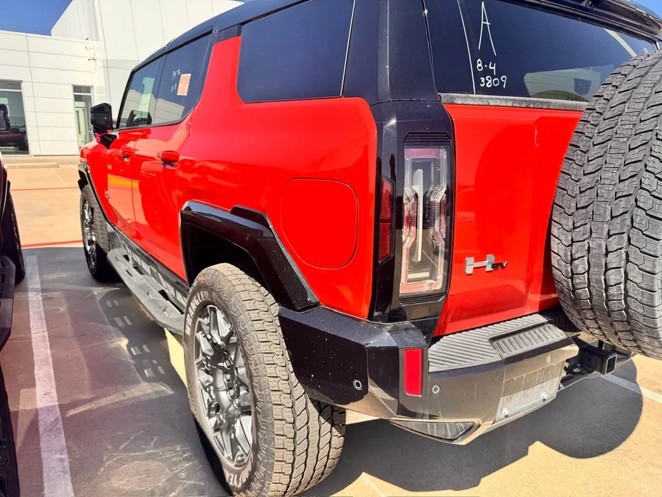 2026 GMC Hummer EV - Image 4 of 4