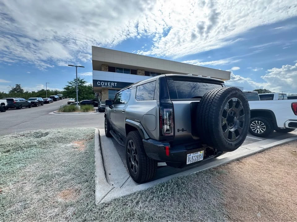 2026 GMC Hummer EV - Image 5 of 14