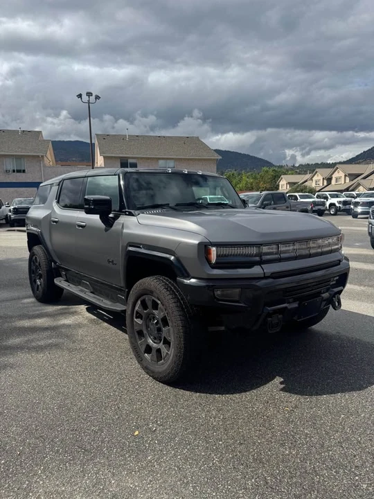 2026 GMC Hummer EV - Image 3 of 18