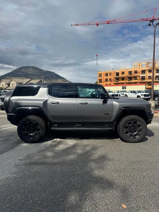 2026 GMC Hummer EV - Image 4 of 18