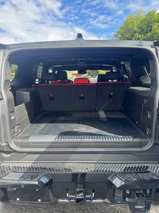 2026 GMC Hummer EV - Image 8 of 18