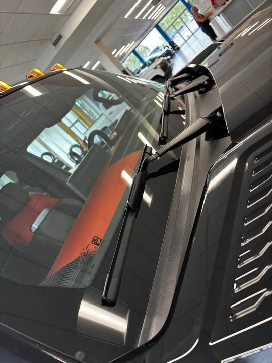 2026 GMC Hummer EV - Image 7 of 18