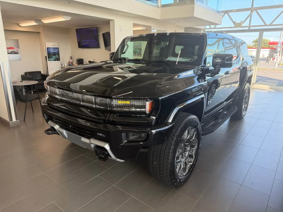 2026 GMC Hummer EV - Image 2 of 7